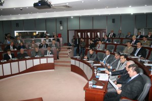 Mecliste öğretmen polemiği!